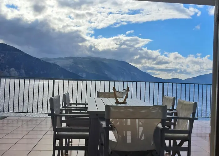 וילה Luxury Seafront Villas, Kefalonia, 100m & Center, 4 Stars Services, Parking - Near Myrtos - Fiskardo אסוס