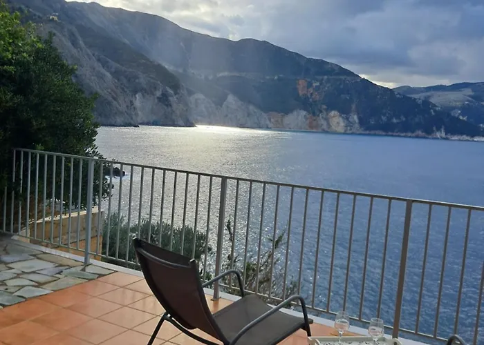 וילה Luxury Seafront Villas, Kefalonia, 100m & Center, 4 Stars Services, Parking - Near Myrtos - Fiskardo אסוס