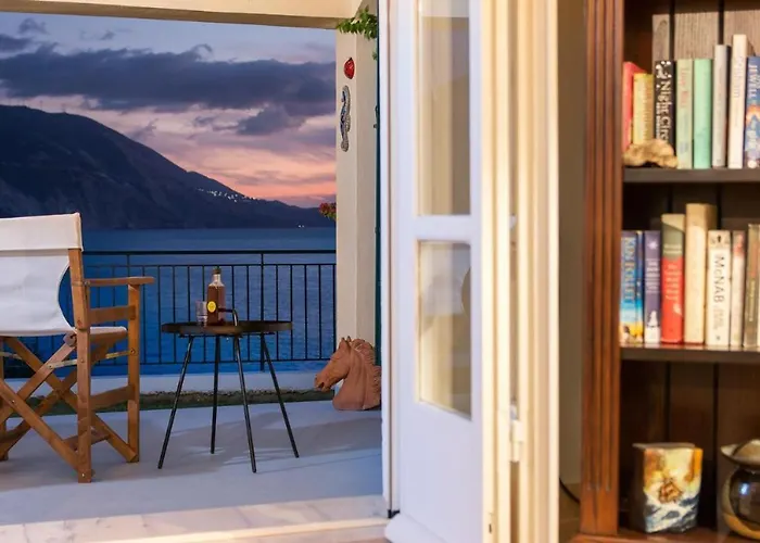 Luxury Seafront Villas, Kefalonia, 100m & Center, 4 Stars Services, Parking - Near Myrtos - Fiskardo * אסוס