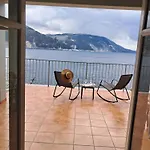 Luxury Seafront Villas, Kefalonia, 100m & Center, 4 Stars Services, Parking - Near Myrtos - Fiskardo Vila