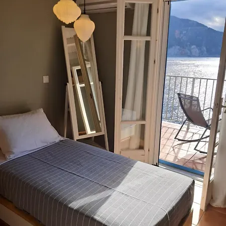 Luxury Seafront Villas, Kefalonia, 100m Beach&center, 4 Stars Services, Parking - Near Myrtos - Fiskardo