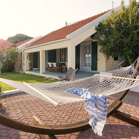 Luxury Seafront Villas, Kefalonia, 100m & Center, 4 Stars Services, Parking - Near Myrtos - Fiskardo Vila
