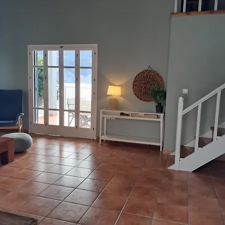 וילה Luxury Seafront Villas, Kefalonia, 100m & Center, 4 Stars Services, Parking - Near Myrtos - Fiskardo אסוס