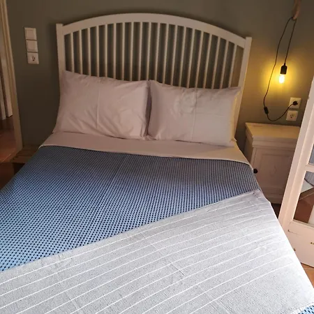 Luxury Seafront Villas, Kefalonia, 100m & Center, 4 Stars Services, Parking - Near Myrtos - Fiskardo וילה *