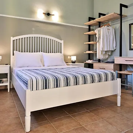 וילה Luxury Seafront Villas, Kefalonia, 100m & Center, 4 Stars Services, Parking - Near Myrtos - Fiskardo אסוס