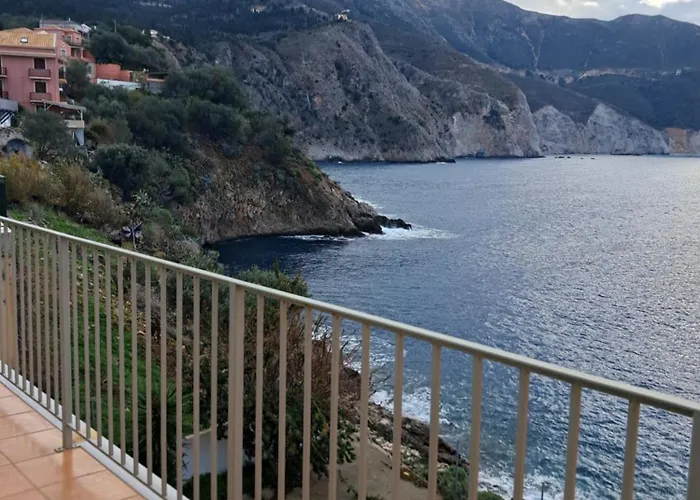 Luxury Seafront Villas, Kefalonia, 100m & Center, 4 Stars Services, Parking - Near Myrtos - Fiskardo Villa