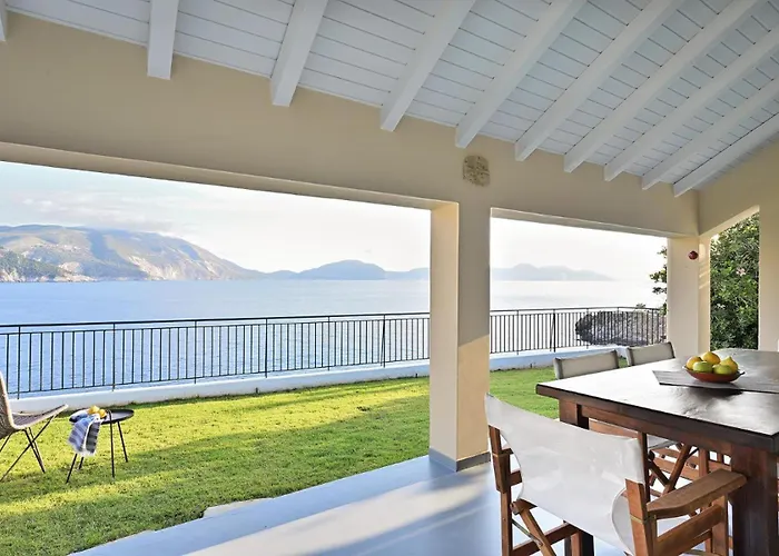 Luxury Seafront Villas, Kefalonia, 100m & Center, 4 Stars Services, Parking - Near Myrtos - Fiskardo *
