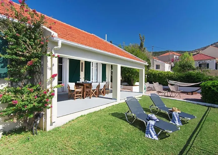 Villa Luxury Seafront Villas, Kefalonia, 100m & Center, 4 Stars Services, Parking - Near Myrtos - Fiskardo