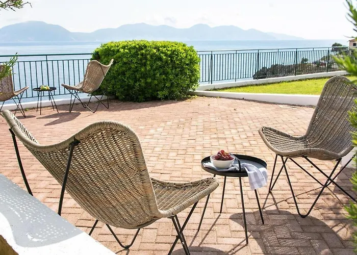 Luxury Seafront Villas, Kefalonia, 100m & Center, 4 Stars Services, Parking - Near Myrtos - Fiskardo * Asos